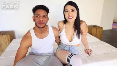 Кастинг лижет жопу порно видео